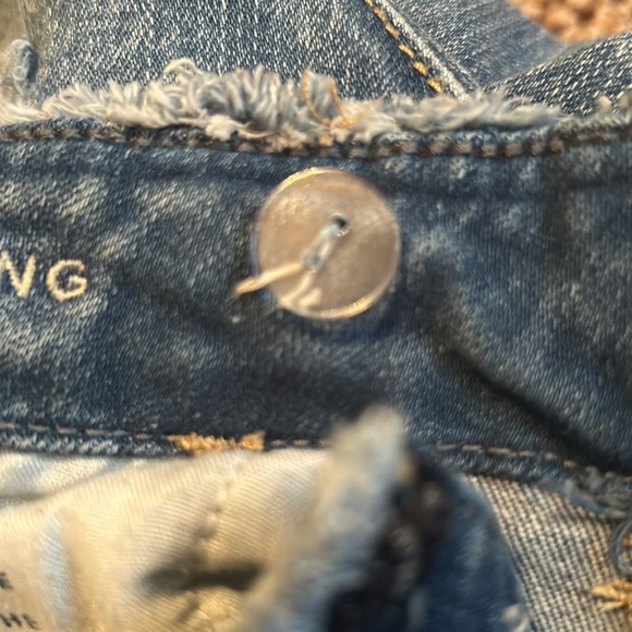 AE SUPER DISTRESSED 14 SHORT - Picture 7 of 7